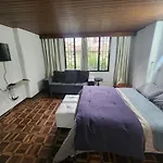 Amplio Apto En Zona Exclusiva