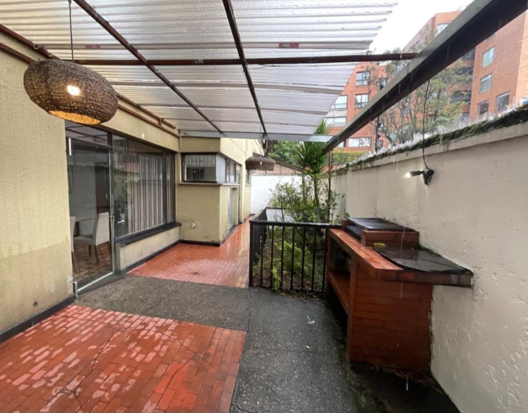 Amplio Apto En Zona Exclusiva * Bogotá